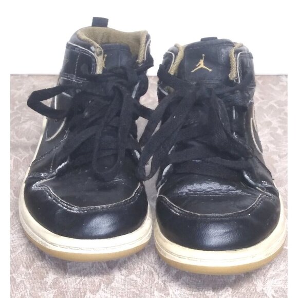 Nike Air Jordan 1 Mid Kids Size 13C lace-up shoes 640734-042 Black Gold EUC - Picture 3 of 8